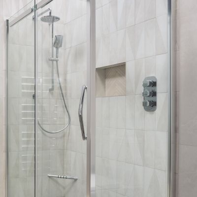 Metro Polar Ice Ceramic Gloss Wall Tile 30x10cm - Alternative Image