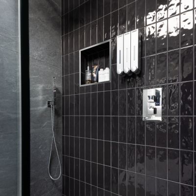 Metro Borgo Noir Gloss Porcelain Wall Tile 20x6.5cm - Alternative Image
