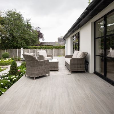 Outdoor Riverwood Oak Wood-Effect Matt Porcelain Tile 120x30cm - Alternative Image