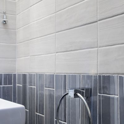 Metro Iceberg White Gloss Ceramic Wall Tile 22.5x7.5cm - Alternative Image
