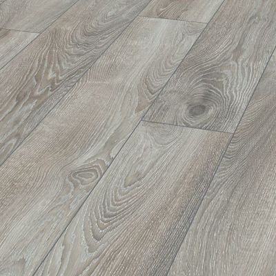 Laminate Flooring - 12mm Mammut 4V AC5 Highland Oak Silver 185x19cm - Alternative Image
