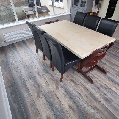 Laminate Flooring - 12mm Mammut 4V AC5 Macro Oak Grey 185x19cm